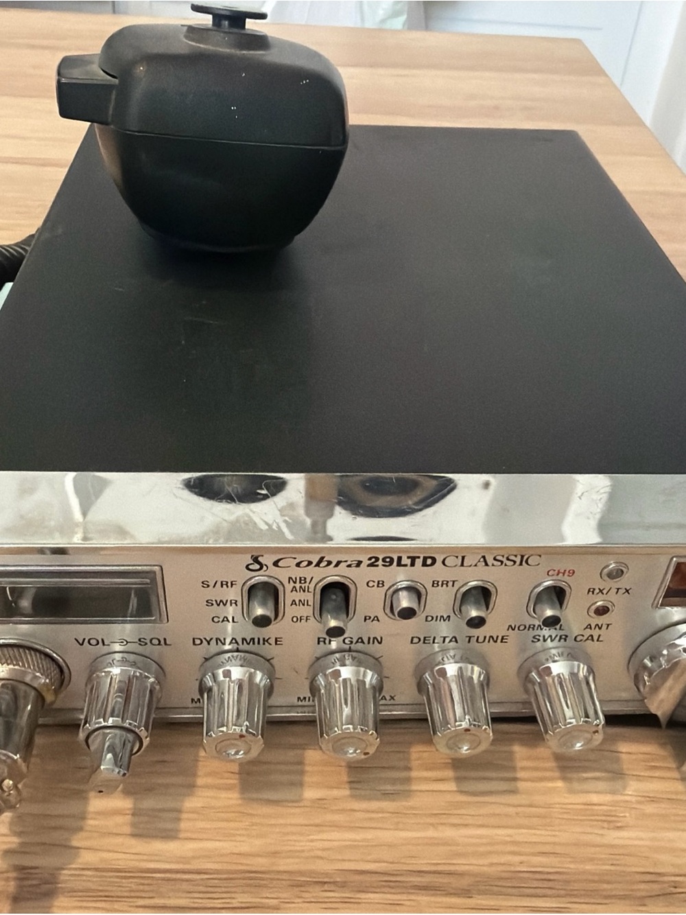 Cobra 29LTD Classic CB Radio - Silver Finish - Picture 2 of 16